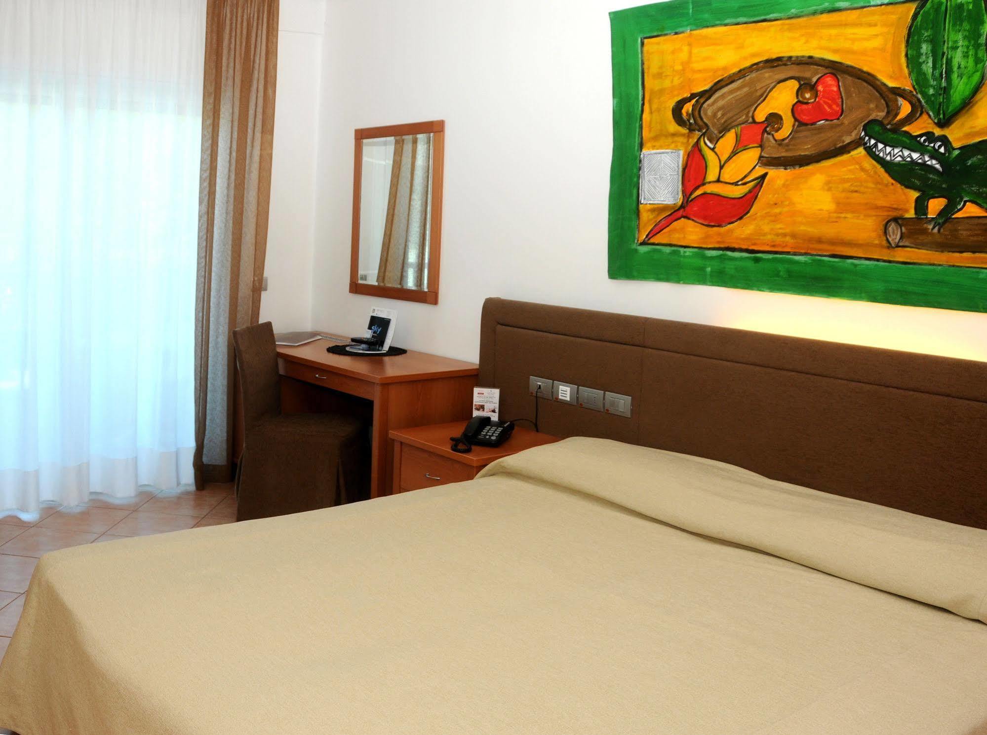 Hotel Rex Lignano Sabbiadoro Buitenkant foto