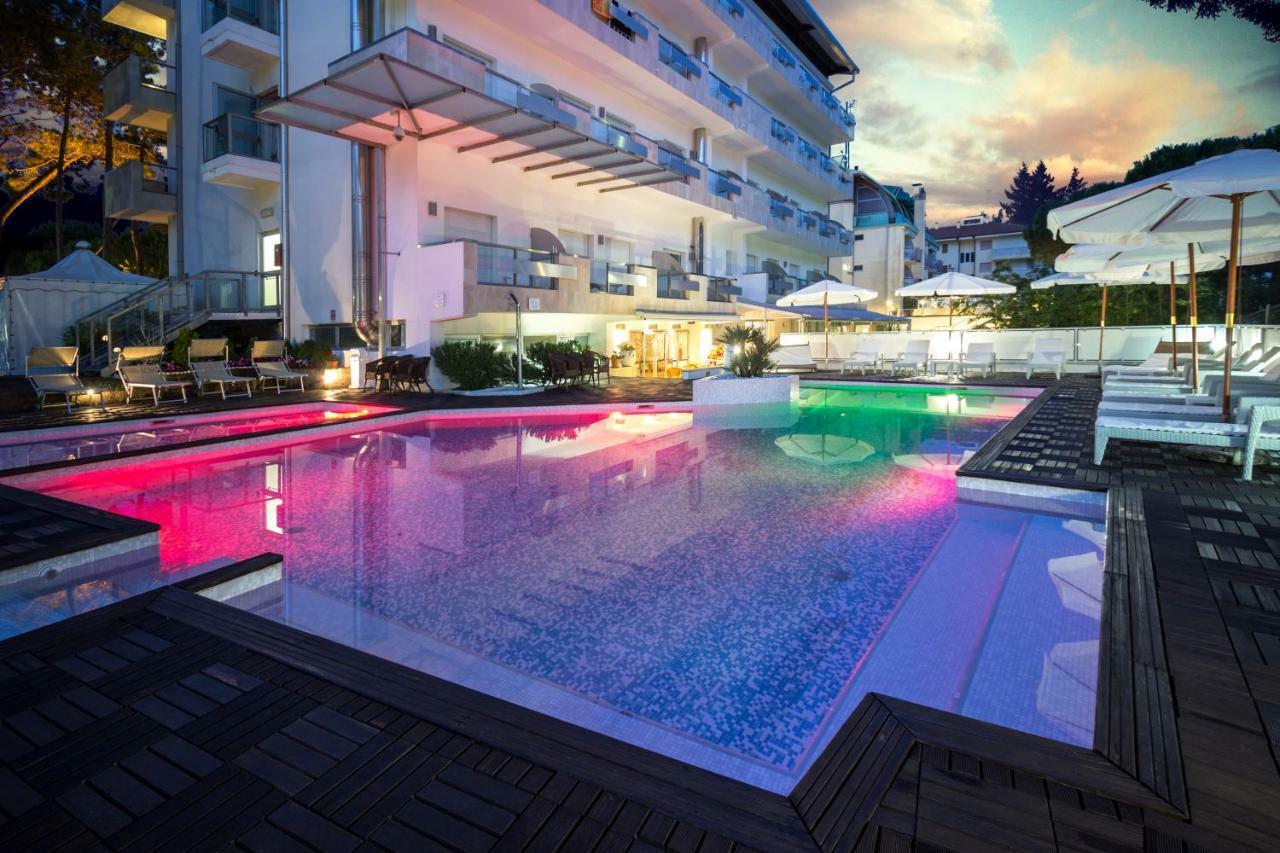 Hotel Rex Lignano Sabbiadoro Buitenkant foto